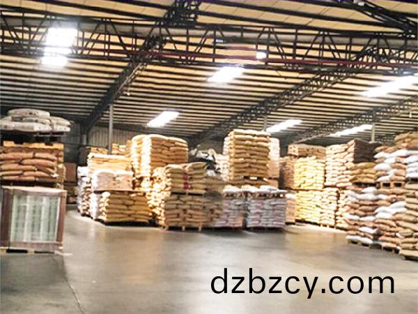 成品(pin)倉(cang)庫